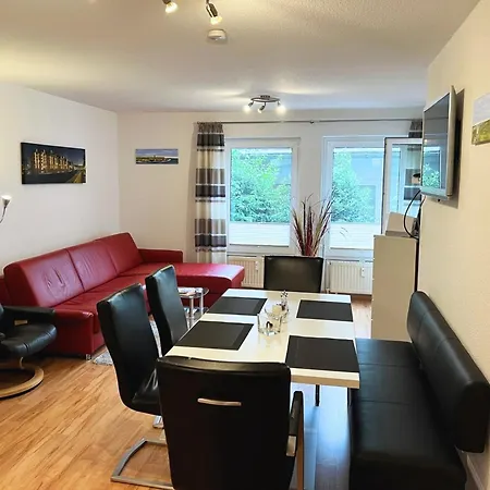 Komfortable Mit Terrasse Auf *