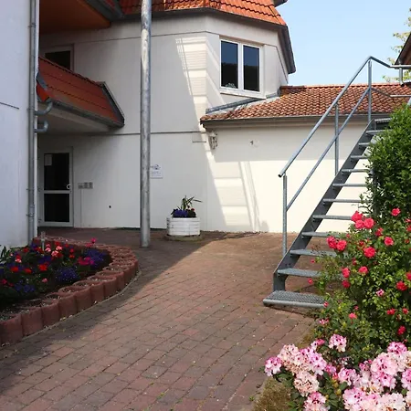 Komfortable Mit Terrasse Auf *